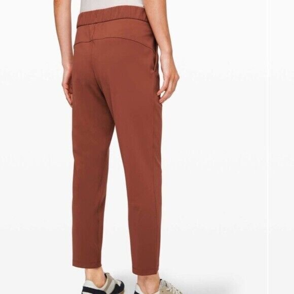 Lululemon On the fly 7/8 length - Picture 5 of 5